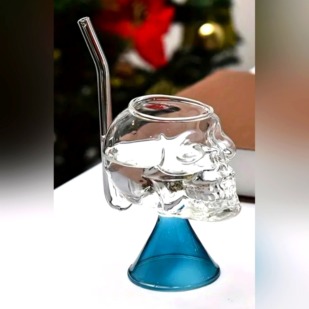Vampire Skull Straw Glass